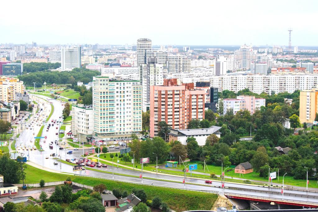 Jacuzzi Apartcomplex Kaskad, Панорамный Вид Центр Минска ภายนอก รูปภาพ